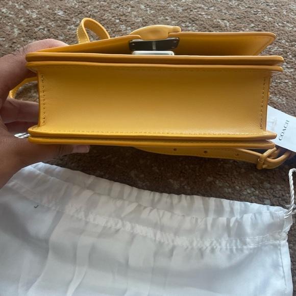 Coach Bandit Crossbody - Picture 8 of 11